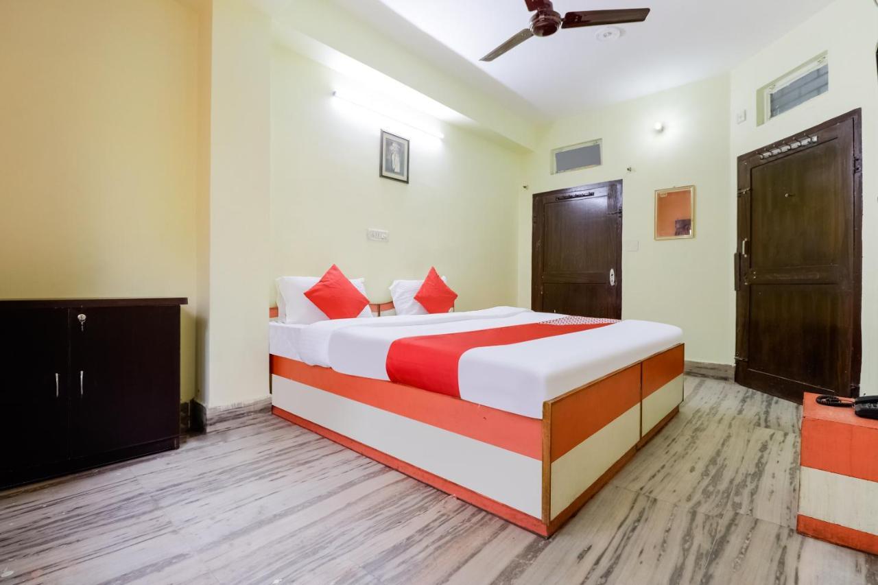 Aapnni Hotel Jaipur Buitenkant foto